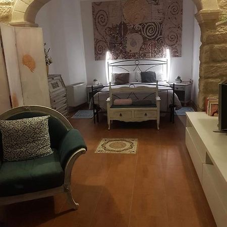 Lughera B&B Tula Ngoại thất bức ảnh